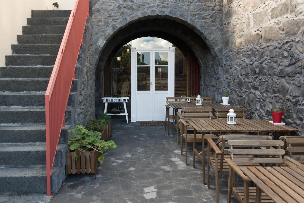 Azorean Urban Lodge Πόντα Ντελγκάντα Εξωτερικό φωτογραφία